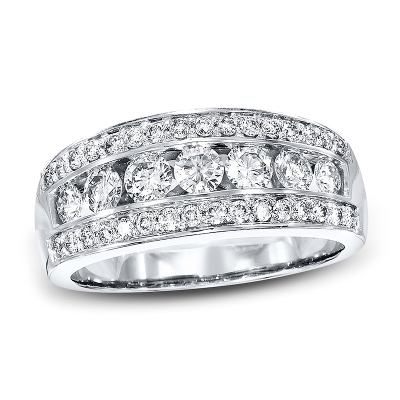 Main Image 1 of Previously Owned Diamond Ring 1 ct tw Round-cut 14K White Gold