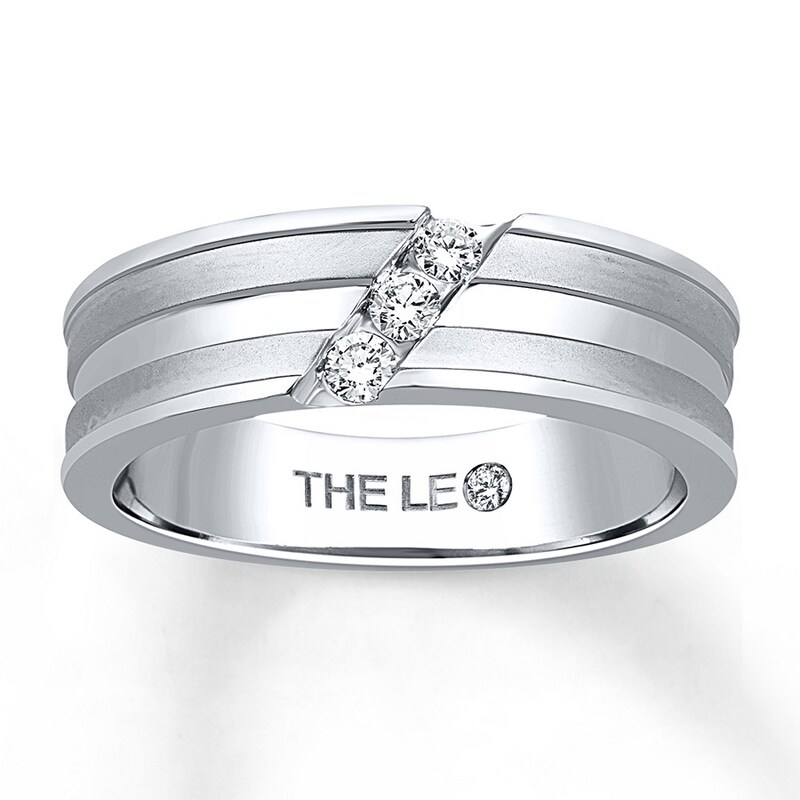 Main Image 1 of Previously Owned THE LEO Men's Wedding Band 1/6 ct tw Round-cut Diamonds 14K White Gold - Size 14