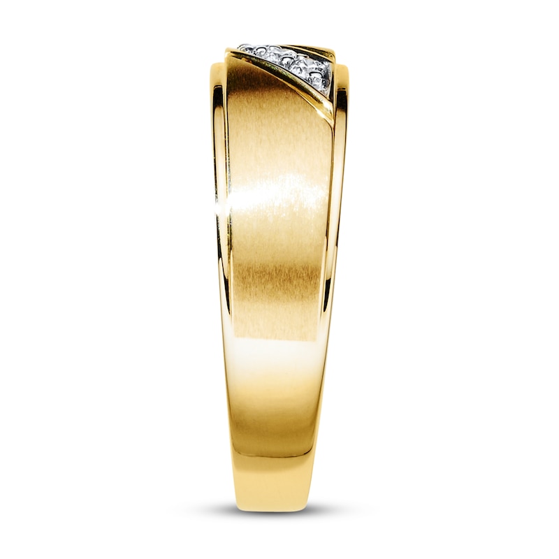 Main Image 3 of Previously Owned Men's 3-Stone Diamond Wedding Band 1/10 ct tw 10K Yellow Gold Size 12.5