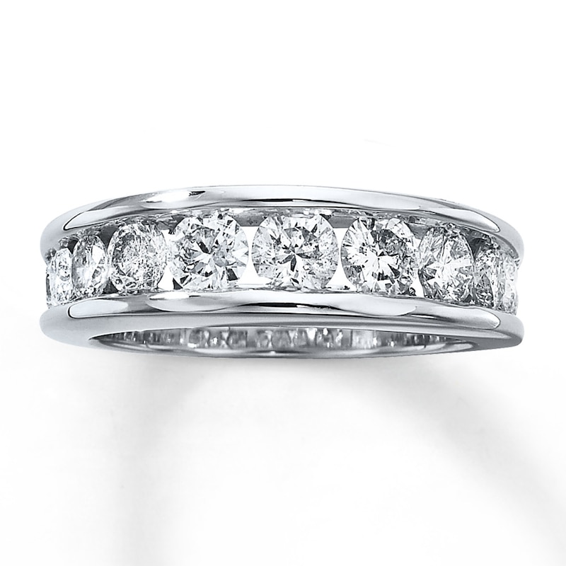 Main Image 1 of Previously Owned Diamond Wedding Band 1-1/2 ct tw Round-cut 14K White Gold - Size 4
