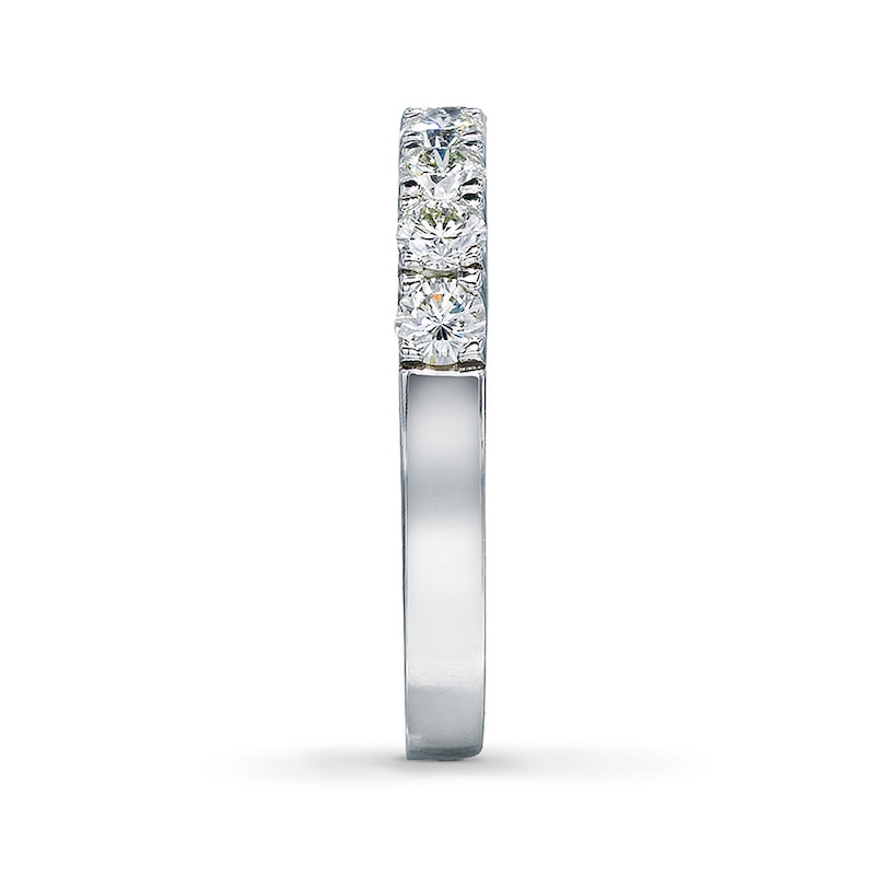 Previously Owned THE LEO Diamond Band 1-1/2 ct tw Round-cut 14K White Gold - Size 6