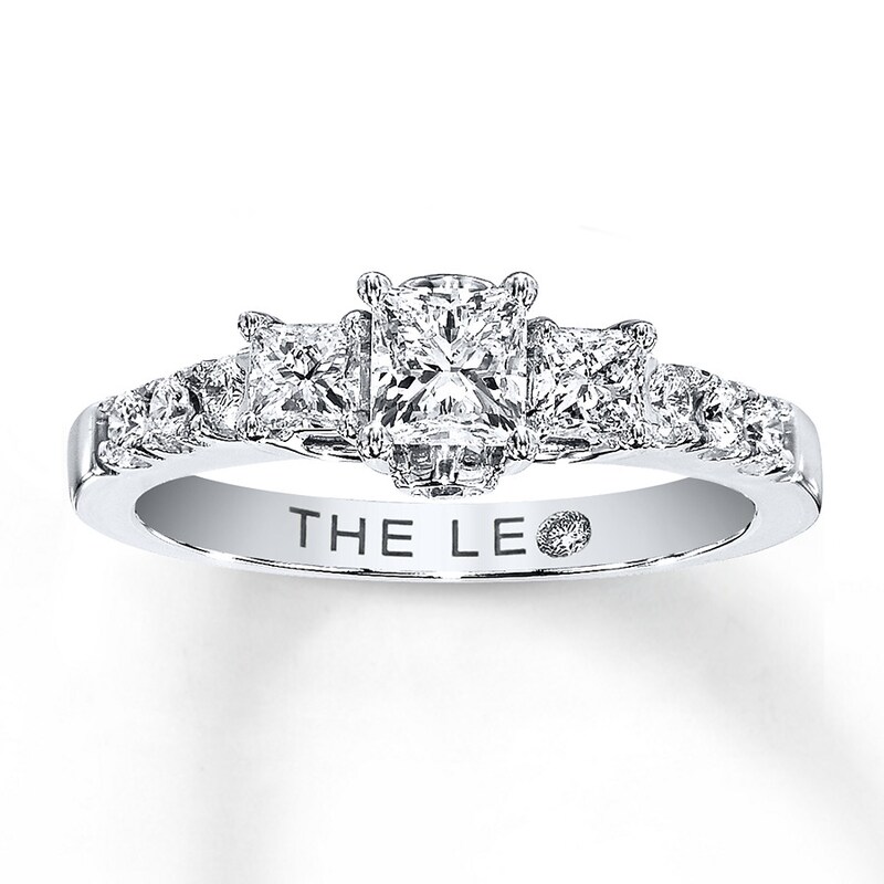 Main Image 1 of Previously Owned THE LEO Engagement Ring 7/8 ct tw Princess & Round-cut Diamonds 14K White Gold Size 4.5