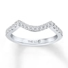 Thumbnail Image 1 of Previously Owned THE LEO Diamond Wedding Band 1/4 ct tw Round-cut 14K White Gold - Size 5