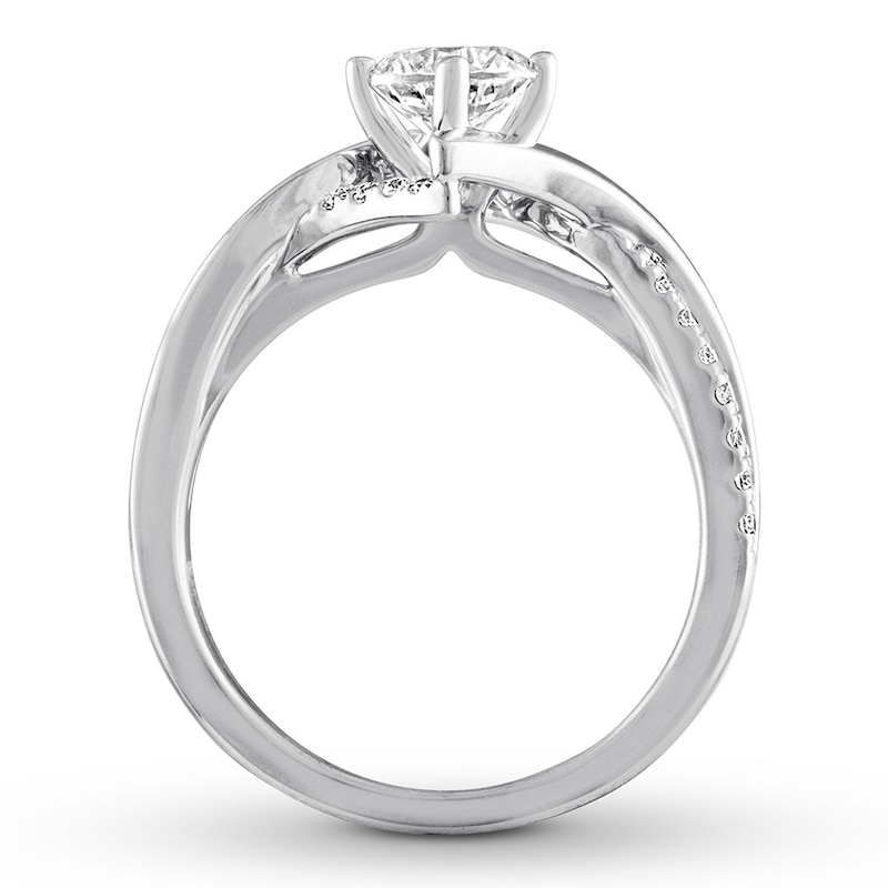 Main Image 3 of Previously Owned Diamond Engagement Ring 7/8 ct tw Round-cut 14K White Gold
