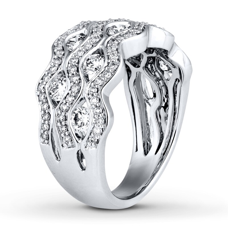 Main Image 2 of Previously Owned Diamond Ring 1-1/4 ct tw Round-cut 14K White Gold
