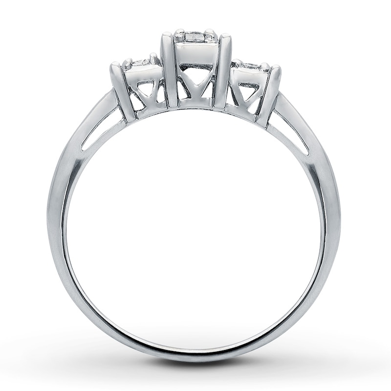 Main Image 2 of Previously Owned Diamond Ring 1/4 ct tw Princess & Round-cut 14K White Gold - Size 3.5