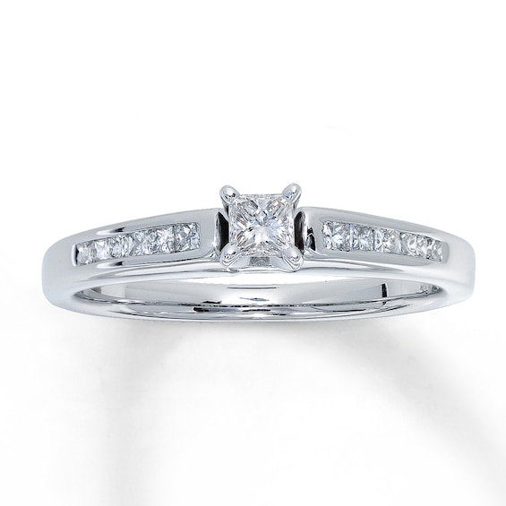 Previously Owned Diamond Engagement Ring 1/3 ct tw Princess-cut 14K White Gold