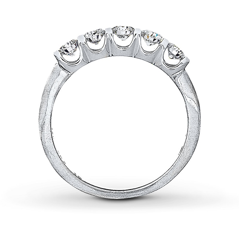 Main Image 2 of Previously Owned THE LEO Diamond Wedding Band 5/8 ct tw Round-cut 14K White Gold - Size 4