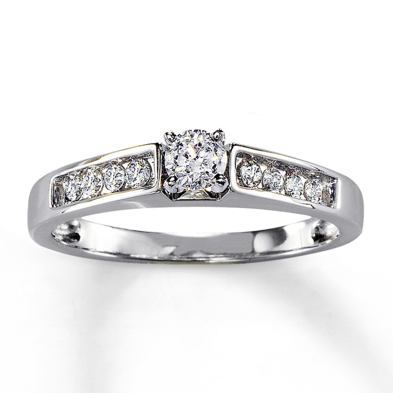 Main Image 1 of Previously Owned Engagement Ring 1/3 ct tw Round-cut Diamonds 14K White Gold - Size 4.25