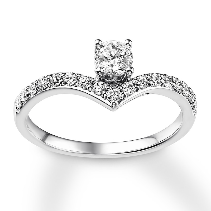 Main Image 1 of Previously Owned Diamond Engagement Ring 5/8 ct tw Round-cut 14K White Gold