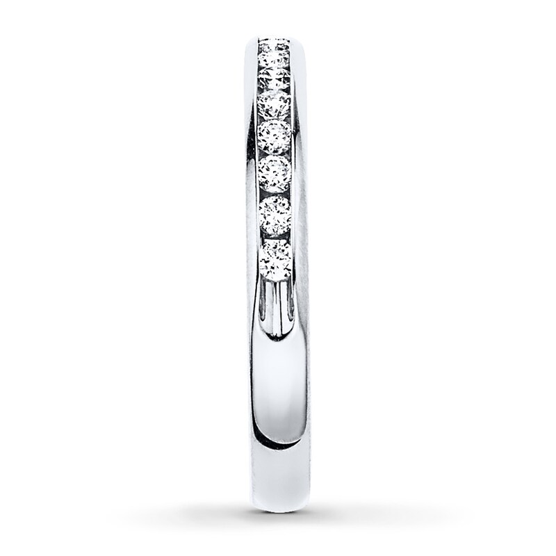Main Image 3 of Previously Owned Diamond Wedding Band 1/4 ct tw Round-cut 10K White Gold - Size 9.75
