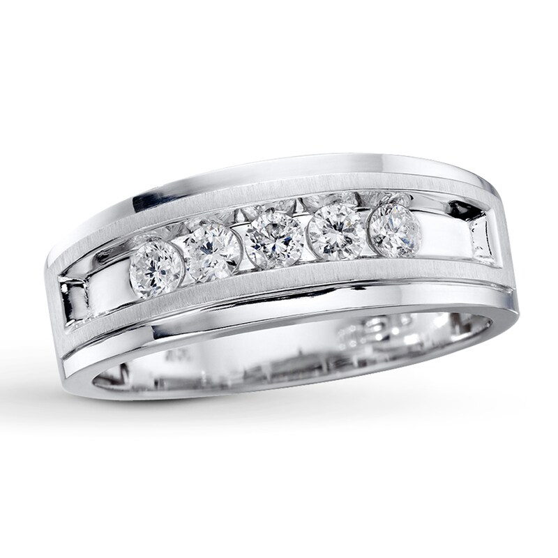 Main Image 1 of Previously Owned Men's Diamond Wedding Band 1/2 ct tw Round-cut 10K White Gold - Size 5.25