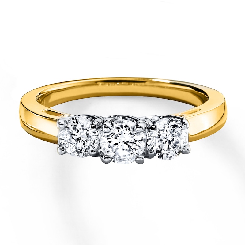 Main Image 4 of Previously Owned 3-Stone Diamond Ring 1 ct tw Round-cut 14K Yellow Gold - Size 3.5