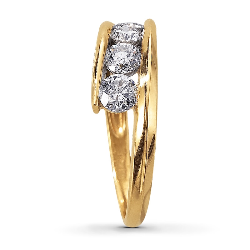 Main Image 3 of Previously Owned Diamond Anniversary Ring 1 ct tw Round-cut 14K Yellow Gold - Size 10