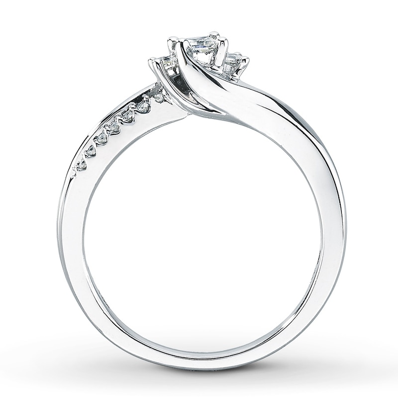 Main Image 2 of Previously Owned 3-Stone Engagement Ring 1/3 ct tw Round-cut Diamonds 10K White Gold - Size 9.75