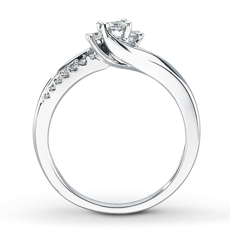 Previously Owned 3-Stone Engagement Ring 1/3 ct tw Round-cut Diamonds 10K White Gold - Size 9.75