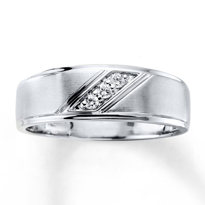 Previously Owned Men's Diamond Wedding Band 1/10 ct tw Round-cut 10K White Gold - Size 14