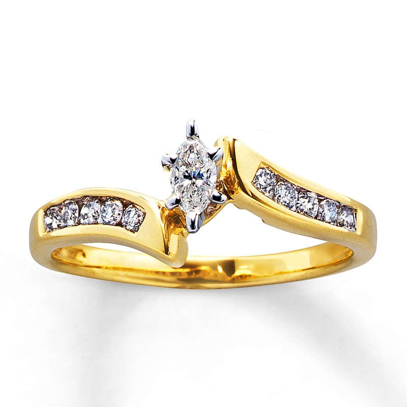 Previously Owned Diamond Engagement Ring 1/3 ct tw Marquise & Round-cut 14K Yellow Gold