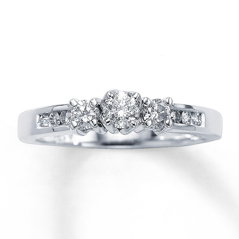 Main Image 1 of Previously Owned Three-Stone Diamond Ring 1/2 ct tw Round-Cut 14K White Gold - Size 9.25
