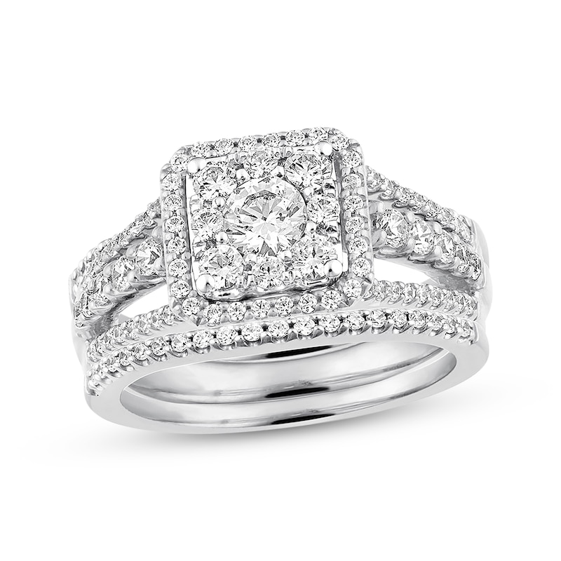 Main Image 1 of Previously Owned Diamond Bridal Set 1-1/2 ct tw Round-cut 14K White Gold