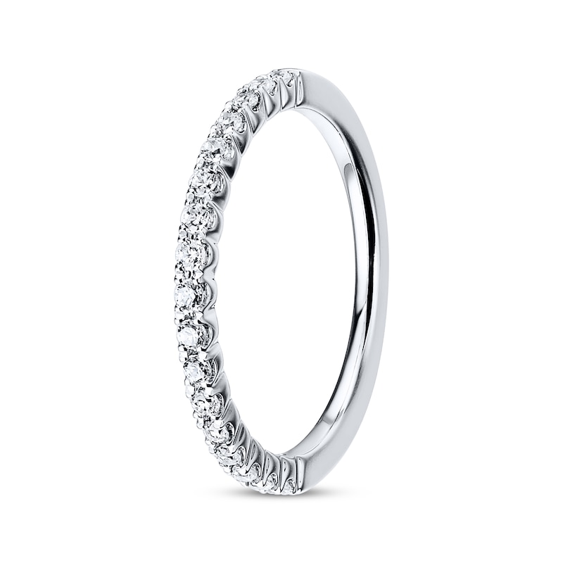 Main Image 2 of Previously Owned Diamond Wedding Band 1/4 ct tw Round-cut 14K White Gold