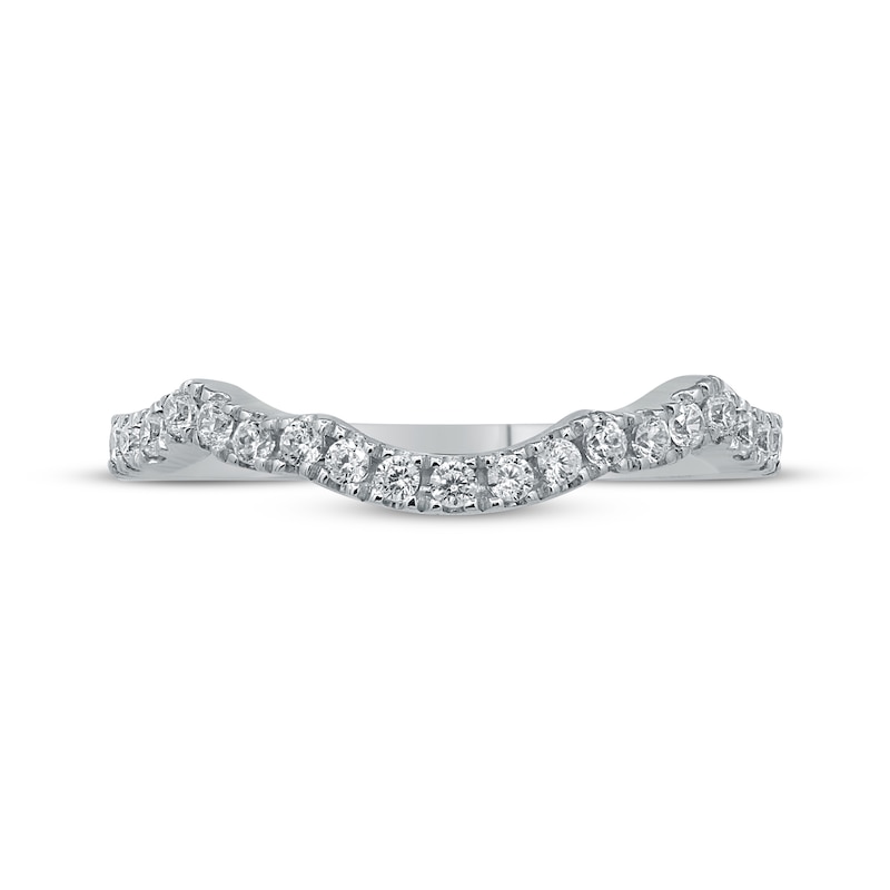 Main Image 3 of Previously Owned Diamond Wedding Band 1/4 ct tw Round-cut 14K White Gold