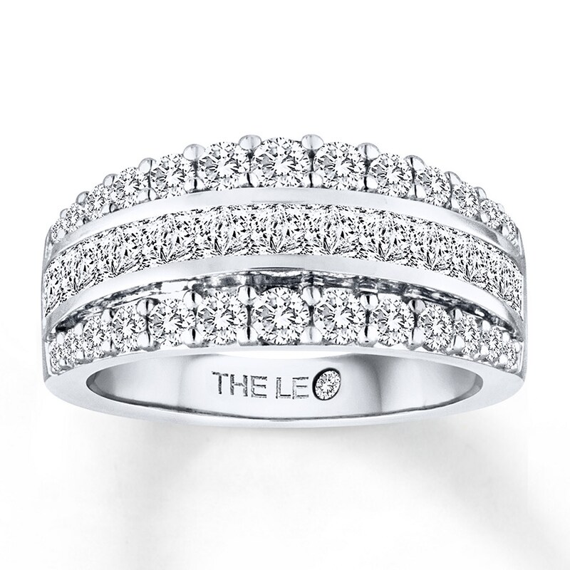 Previously Owned THE LEO Diamond Ring 1-5/8 ct tw Princess-cut 14K White Gold