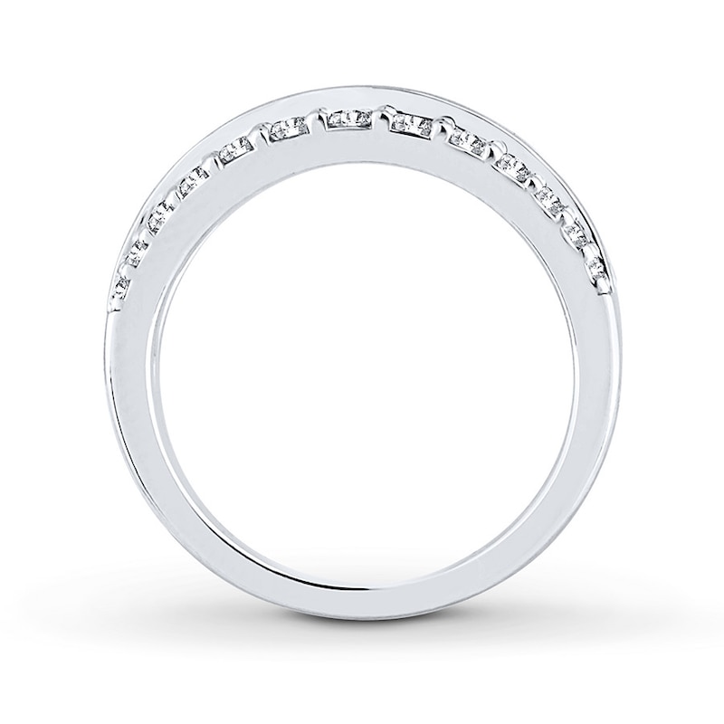 Previously Owned THE LEO Diamond Ring 1-5/8 ct tw Princess-cut 14K White Gold