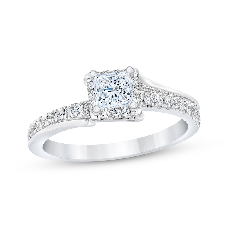 Main Image 1 of Previously Owned Diamond Engagement Ring 3/4 ct tw Princess/Round 14K White Gold