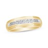 Thumbnail Image 1 of Previously Owned Men's Diamond Wedding Ring 1/4 ct tw Round-cut 10K Yellow Gold