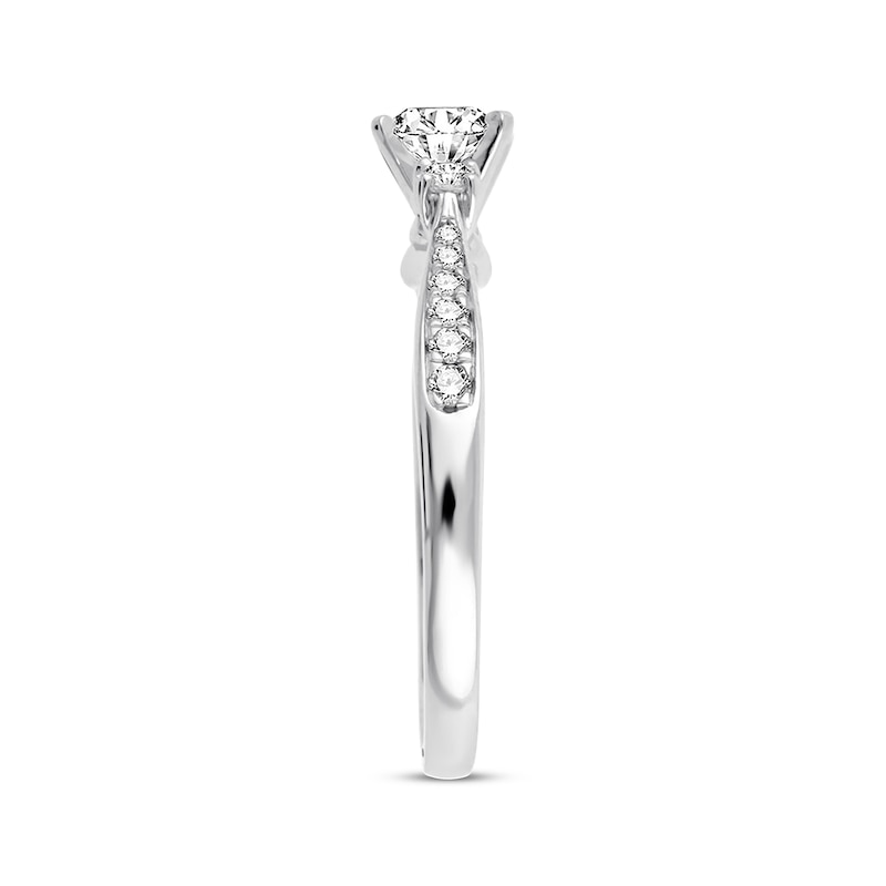 Main Image 2 of Previously Owned Three-Stone Diamond Engagement Ring 5/8 ct tw Round-cut 14K White Gold