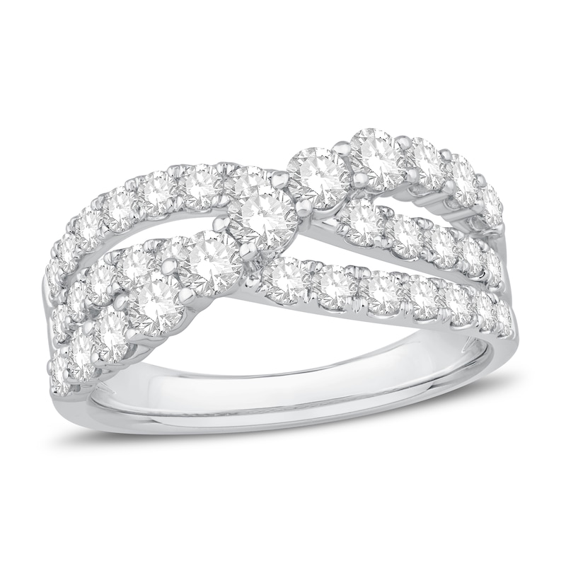 Main Image 1 of Previously Owned Diamond Ring 1-1/2 ct tw Round 14K White Gold