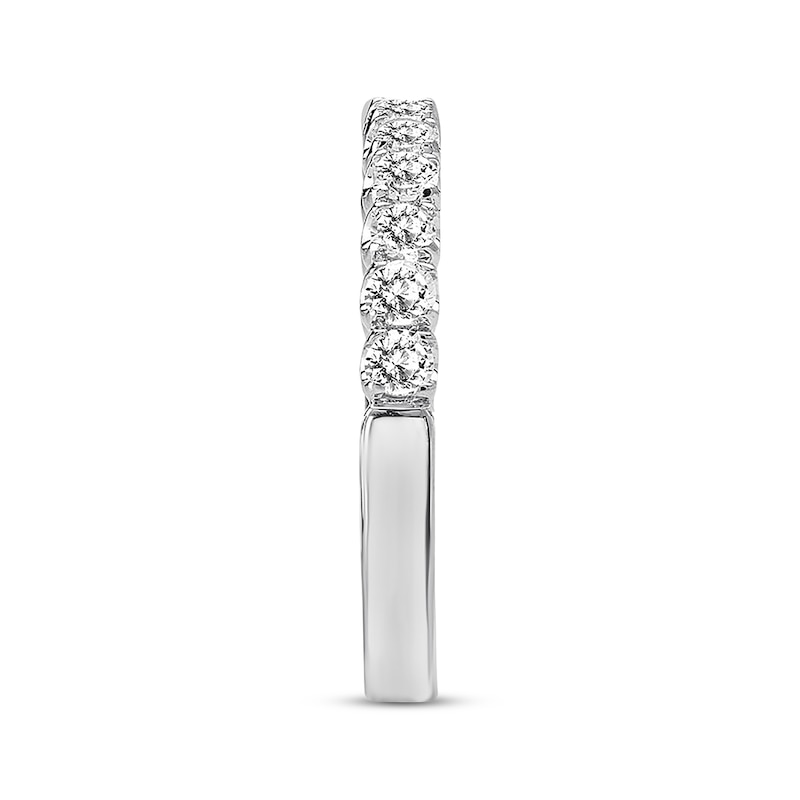Main Image 2 of Previously Owned Diamond Wedding Band 1/2 carat tw Round 14K White Gold