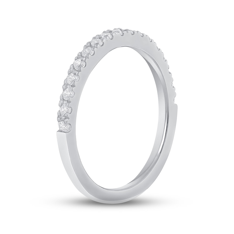 Main Image 2 of Previously Owned Diamond Wedding Band 1/4 ct tw 14K White Gold