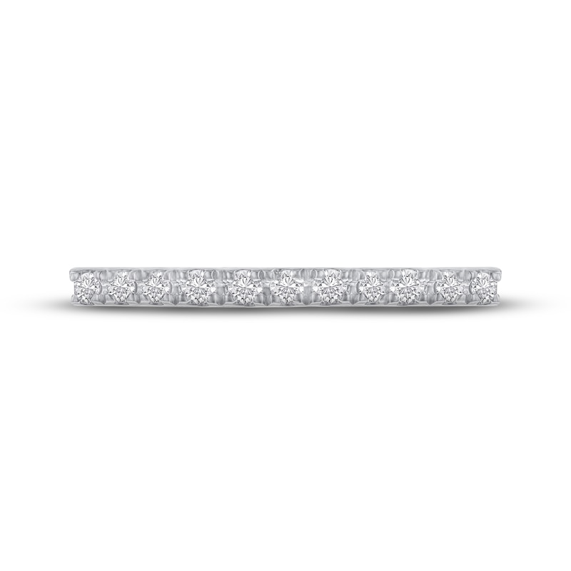 Main Image 3 of Previously Owned Diamond Wedding Band 1/4 ct tw 14K White Gold