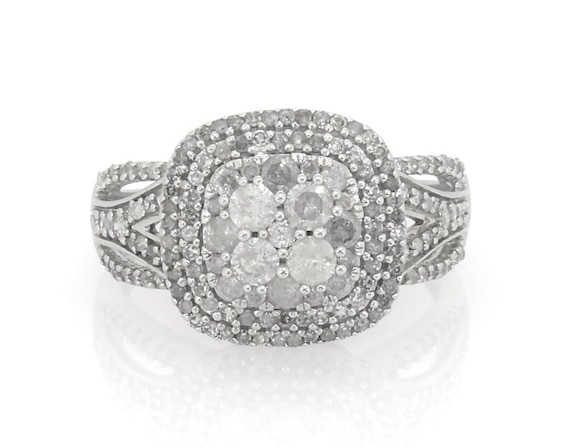 Previously Owned Multi-Diamond Engagement Ring 1 ct tw 10K White Gold