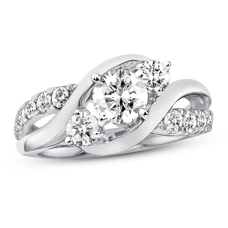 Main Image 1 of Previously Owned Diamond Engagement Ring 1 ct tw Round-cut 14K White Gold