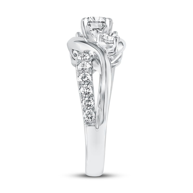 Main Image 3 of Previously Owned Diamond Engagement Ring 1 ct tw Round-cut 14K White Gold