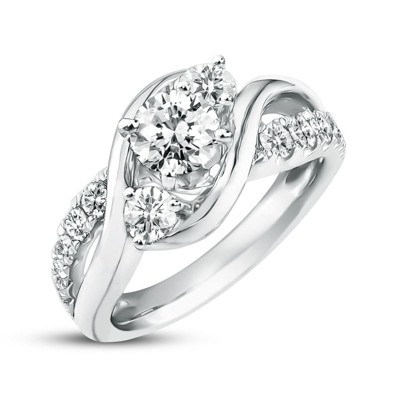 Main Image 4 of Previously Owned Diamond Engagement Ring 1 ct tw Round-cut 14K White Gold