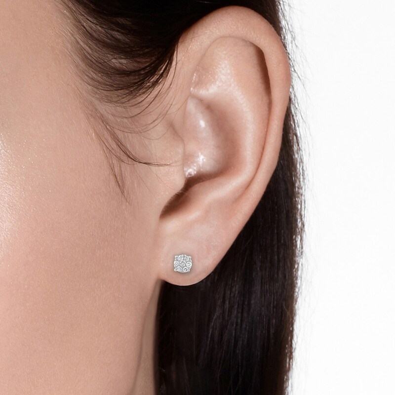 Main Image 3 of Previously Owned Diamond Earrings 1/4 ct tw Round-cut 10K White Gold