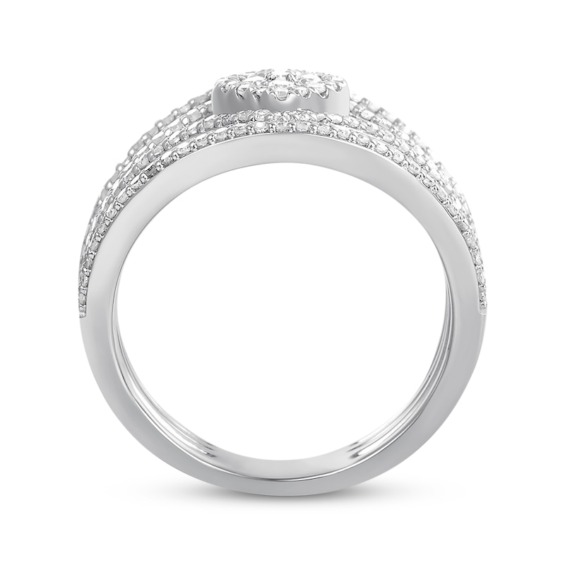 Main Image 2 of Previously Owned Diamond Ring 5/8 ct tw Round-cut 14K White Gold