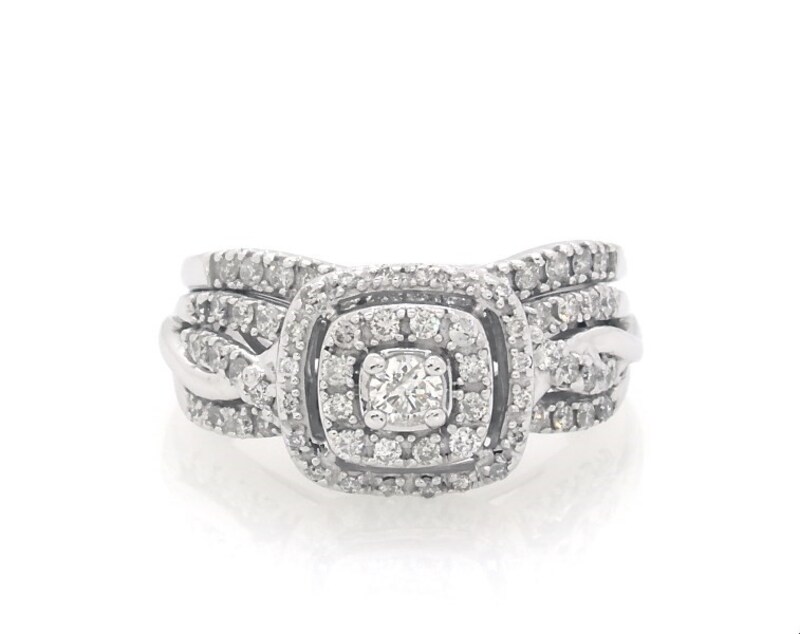 Main Image 1 of Previously Owned Diamond Bridal Set 1/2 ct tw 10K White Gold