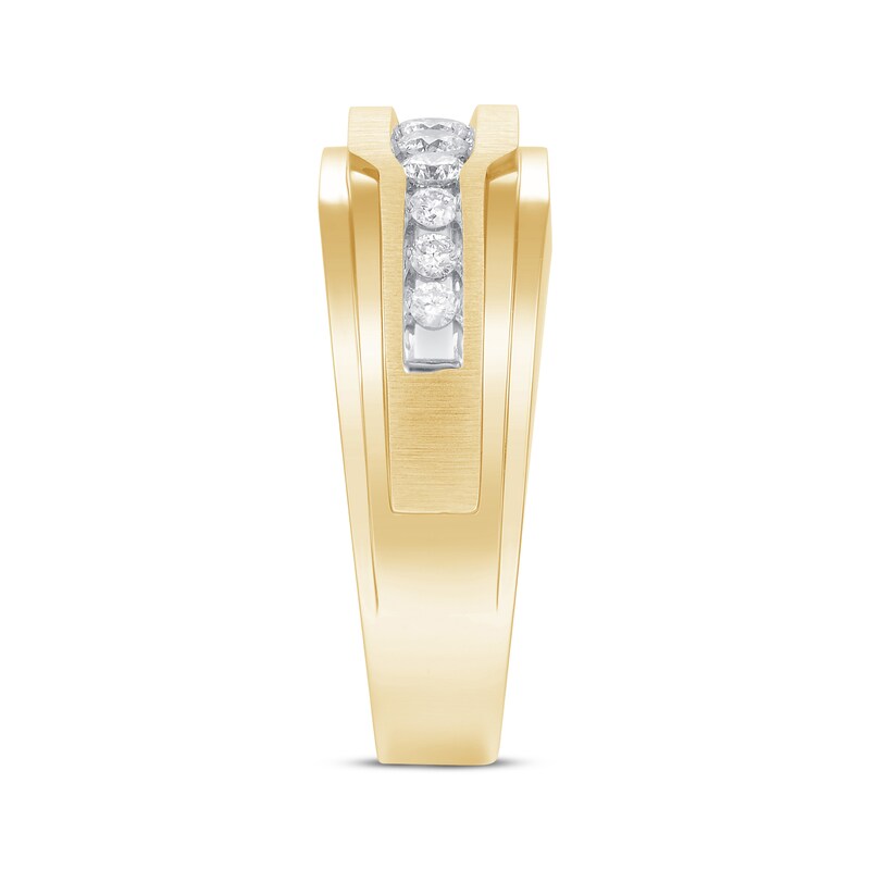 Main Image 2 of Previously Owned Men's Diamond Wedding Ring 1/2 ct tw Round-cut 10K Yellow Gold