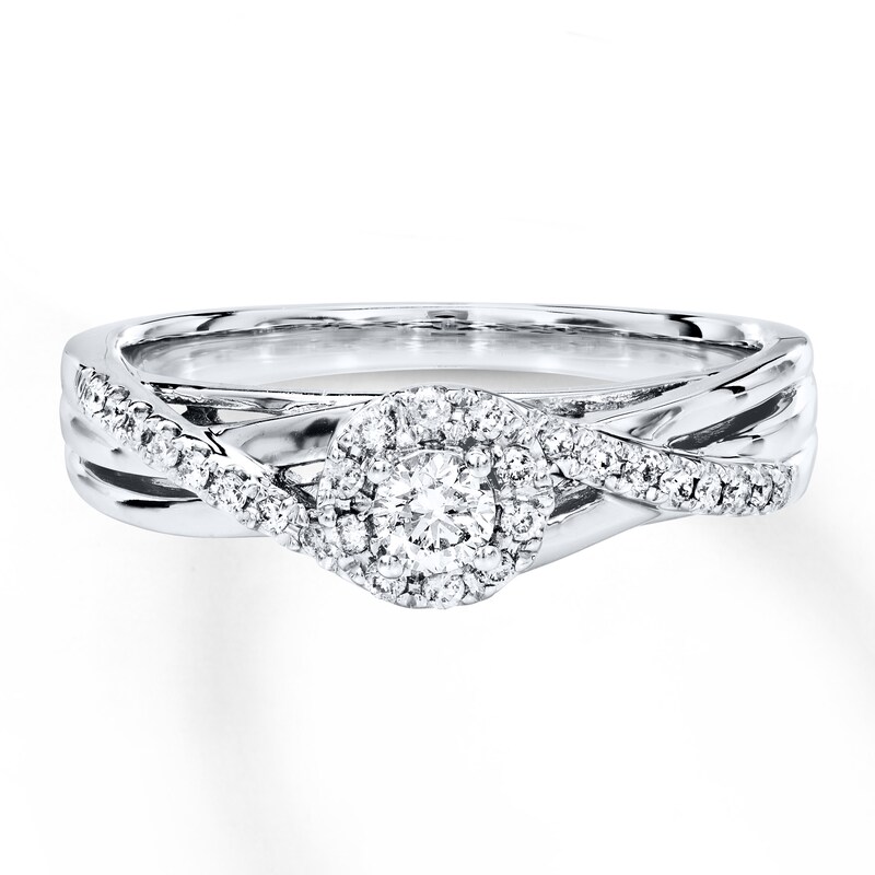 Main Image 4 of Previously Owned Diamond Engagement Ring 1/4 ct tw Round-cut 10K White Gold