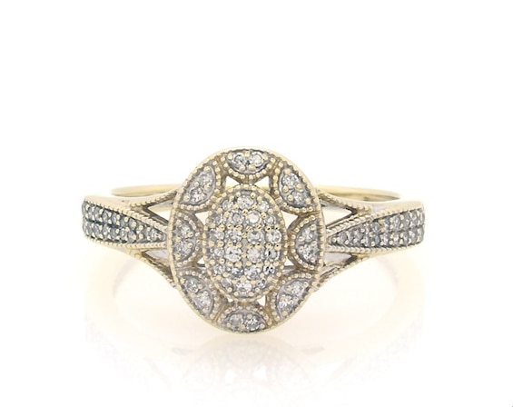 Previously Owned Diamond Ring 1/5 ct tw Round-cut 10K Yellow Gold