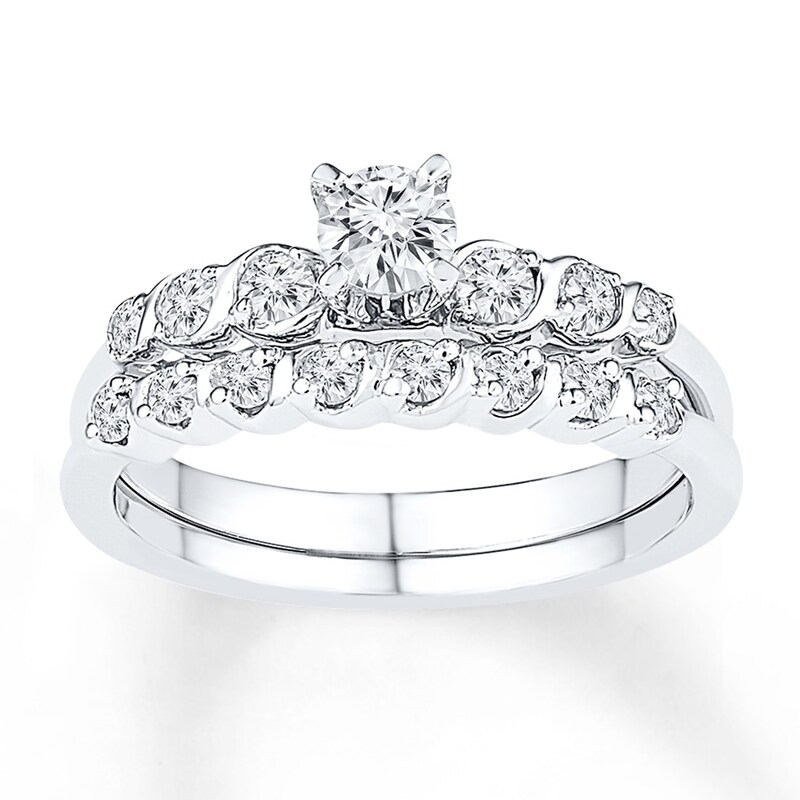 Main Image 1 of Previously Owned Diamond Bridal Set 1/2 carat tw 10K White Gold