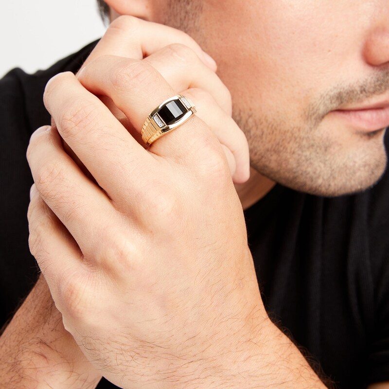 Main Image 5 of Previously Owned Men's Black Onyx & Diamond Ring 10K Yellow Gold