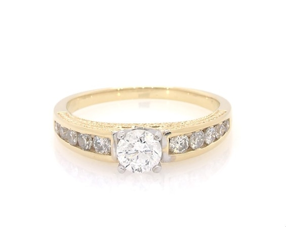 Previously Owned Round-Cut Diamond Engagement Ring 3/4 ct tw 14K Yellow Gold