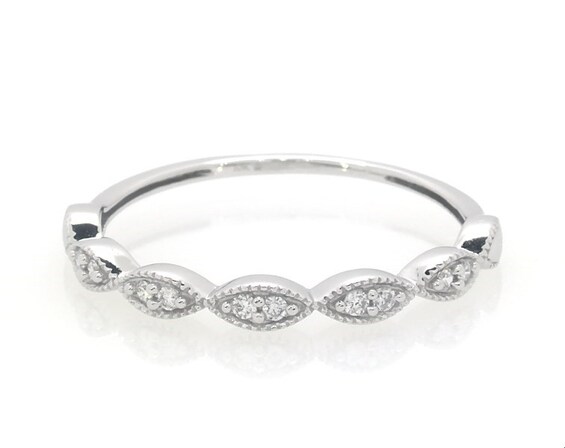 Previously Owned Lab-Grown Diamonds Vintage-Inspired Anniversary Ring 1/15 ct tw 10K White Gold