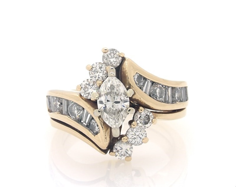 Main Image 1 of Previously Owned Marquise-Cut Diamond Bridal Set 2 ct tw 14K Yellow Gold Size 7.25